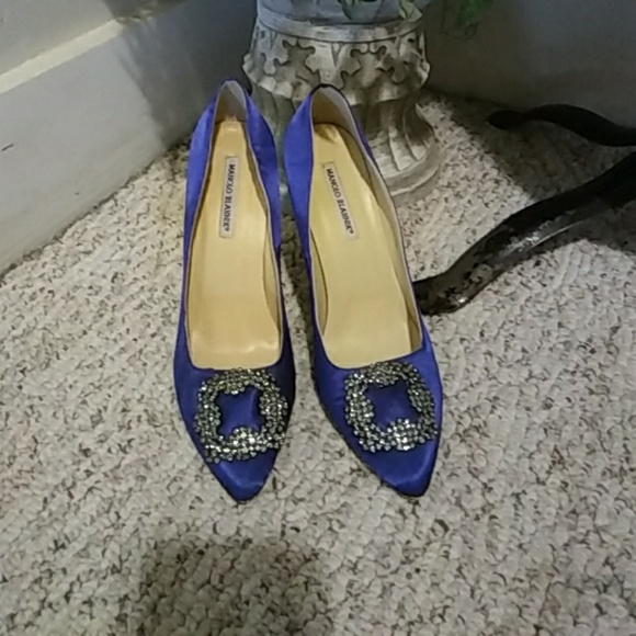 carrie bradshaw blue manolos